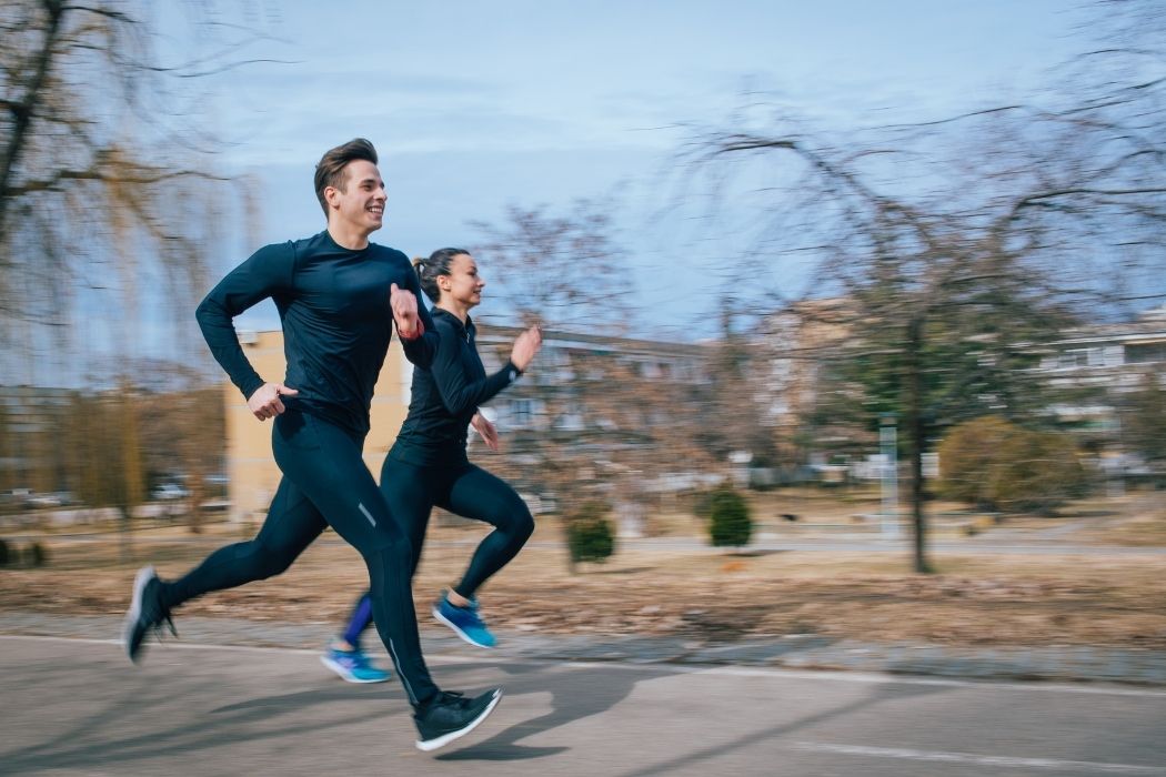 Korzyści z biegania razem: korzyściach płynących z dbania o formę